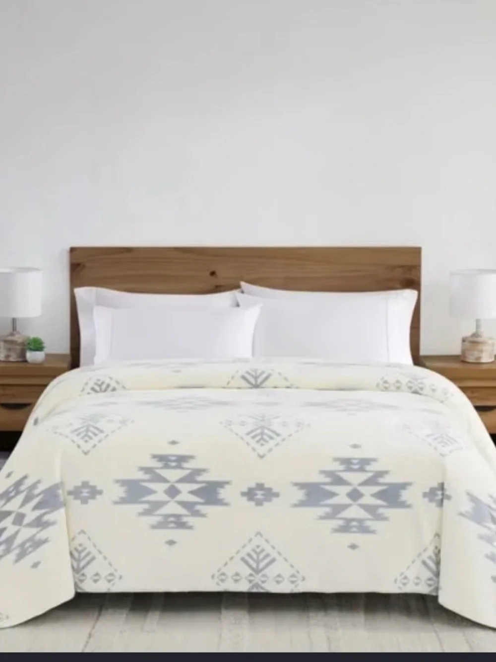 Pendleton Cream Comforter with Light Gray Geometric Pattern